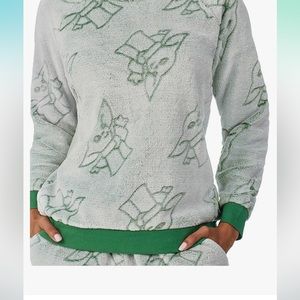 Disney Star Wars The Mandalorian Womens 2-Piece Fleece Jogger Lounge Set